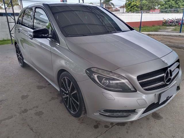 MERCEDES-BENZ B200CGI ANO 20122013