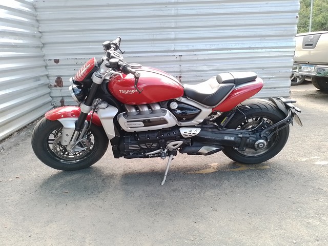 TRIUMPH ROCKET 3 R ANO 20222022